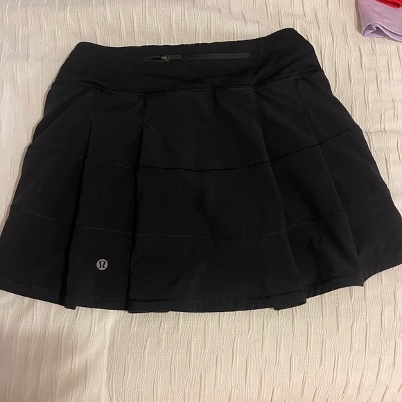 lululemon athletica Dresses & Skirts - LULULEMON SHIRT🍋